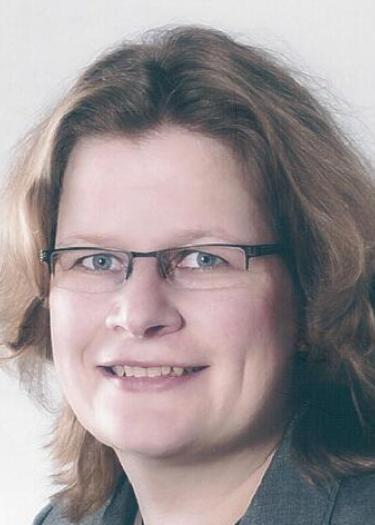 Stephanie Hansmann-Menzemer
